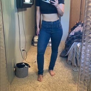 Judy Blue medium wash skinny jeans